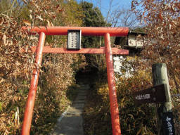 登山口の鳥居