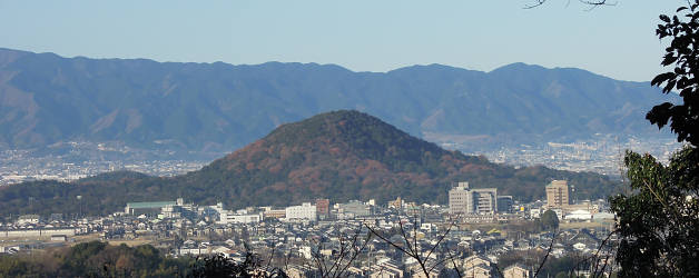 香具山から見た畝傍山