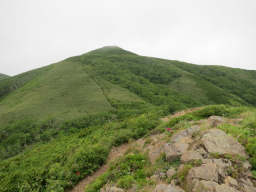 ニセピークからの山頂