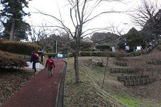 塚山公園へ