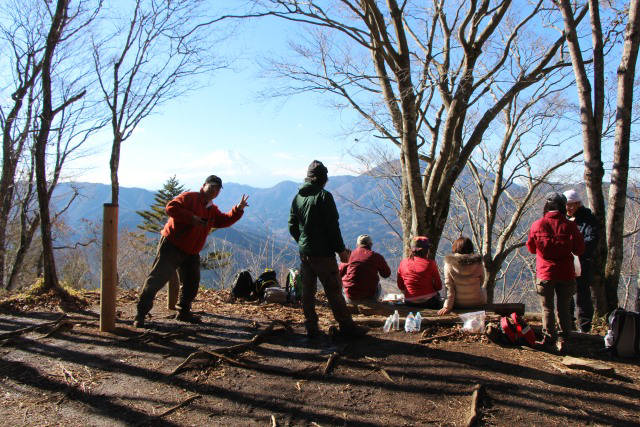 鳥ノ胸山山頂