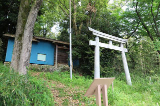 神社が見えてくる