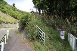 土山峠の登山口