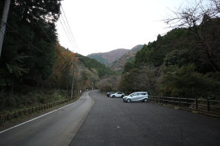 ふれあいの森付近の駐車場