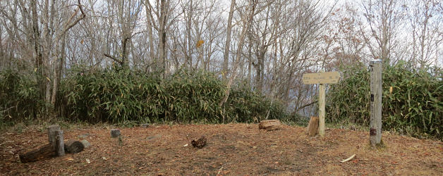 高ドッキョウ山頂